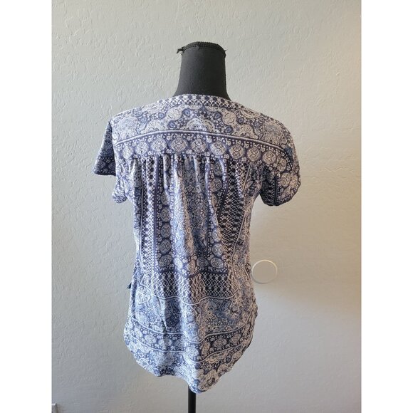 Lucky Brand V Neck Blue Aztec Short Sleeve Top Size M Western Bohemian Casual - Picture 5 of 9